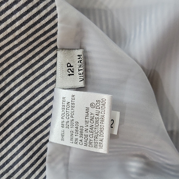 Tahari Navy/White Stripe Skirt, Size 12P - Picture 7 of 12